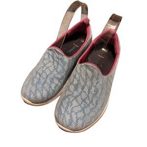 Vionic Womens Hydra Slip-On Comfort Walking Shoes Blue Size 9 With Pink Trim